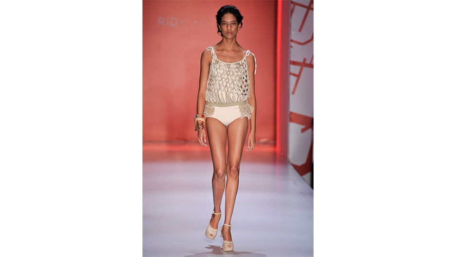 FASHION RIO, VERÃO 2012 RTW - NATURAL COTTON COLOR