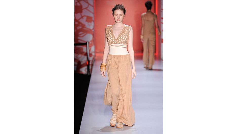 FASHION RIO, VERÃO 2012 RTW - NATURAL COTTON COLOR