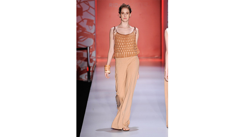 FASHION RIO, VERÃO 2012 RTW - NATURAL COTTON COLOR